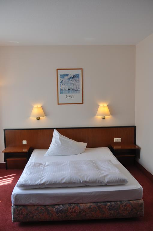 City Hotel Ашерслебен Екстериор снимка
