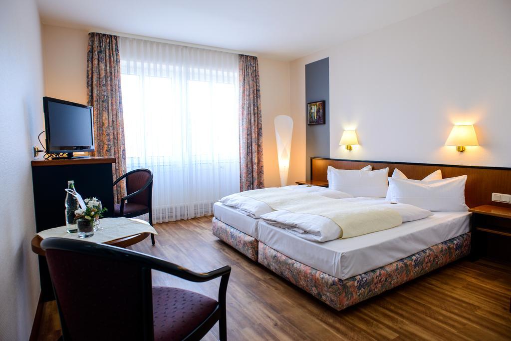City Hotel Ашерслебен Екстериор снимка